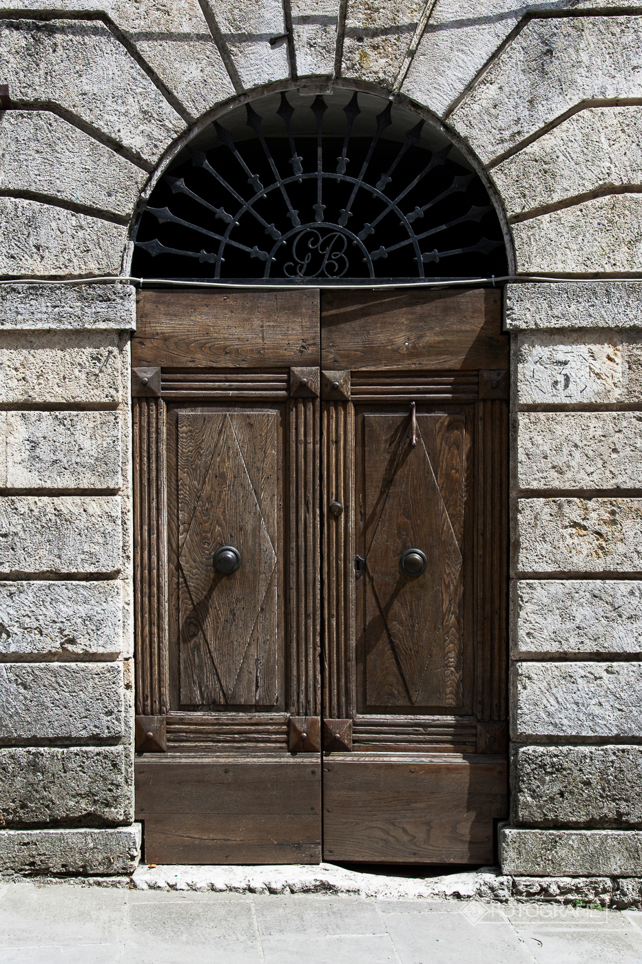 Doors 031